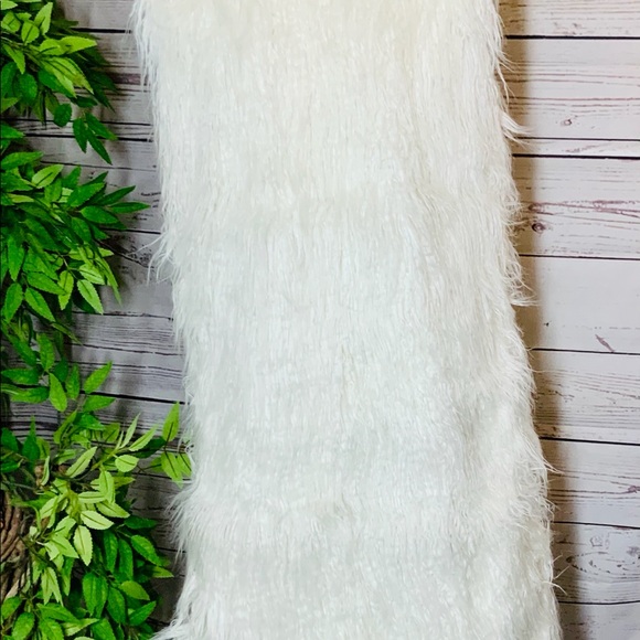 Fluffy Long  Faux Fur  Sleeveless Vest Waistcoat - Picture 4 of 7
